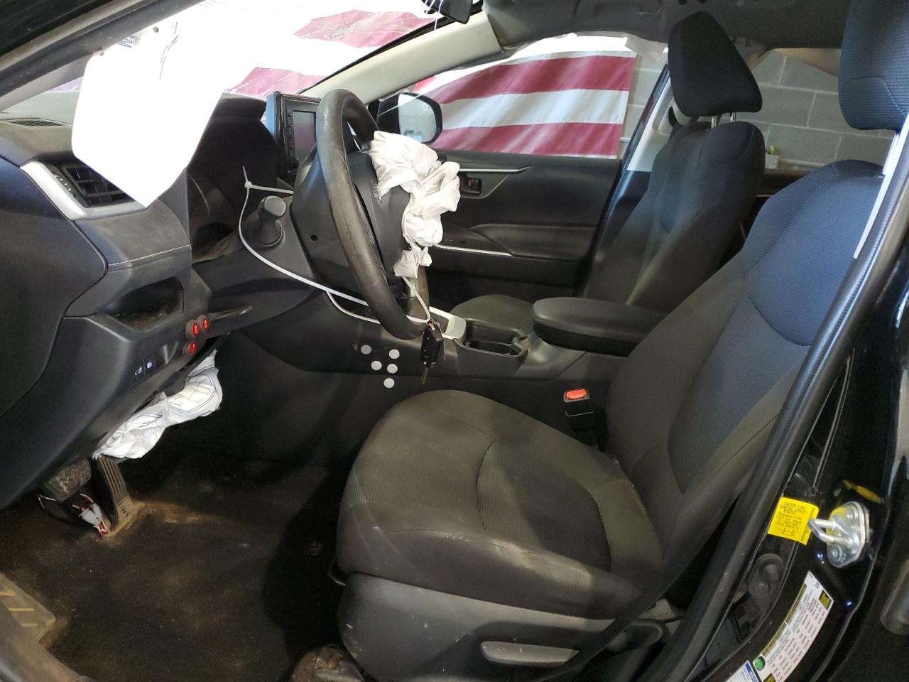 2T3F1RFVXMC253361 2021 Toyota Rav4 Le