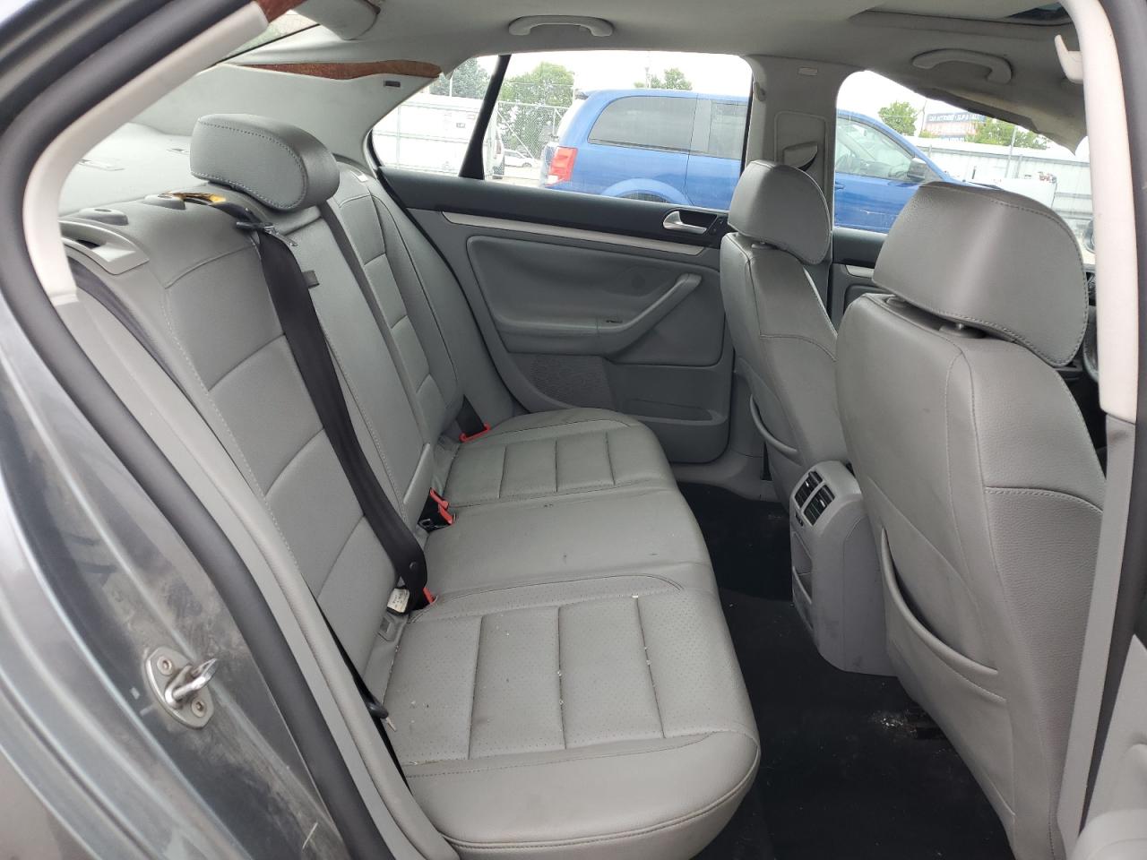 3VWEF71KX7M169265 2007 Volkswagen Jetta Wolfsburg