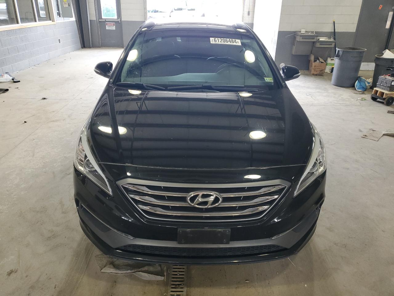 2016 Hyundai Sonata Sport vin: 5NPE34AF1GH430737