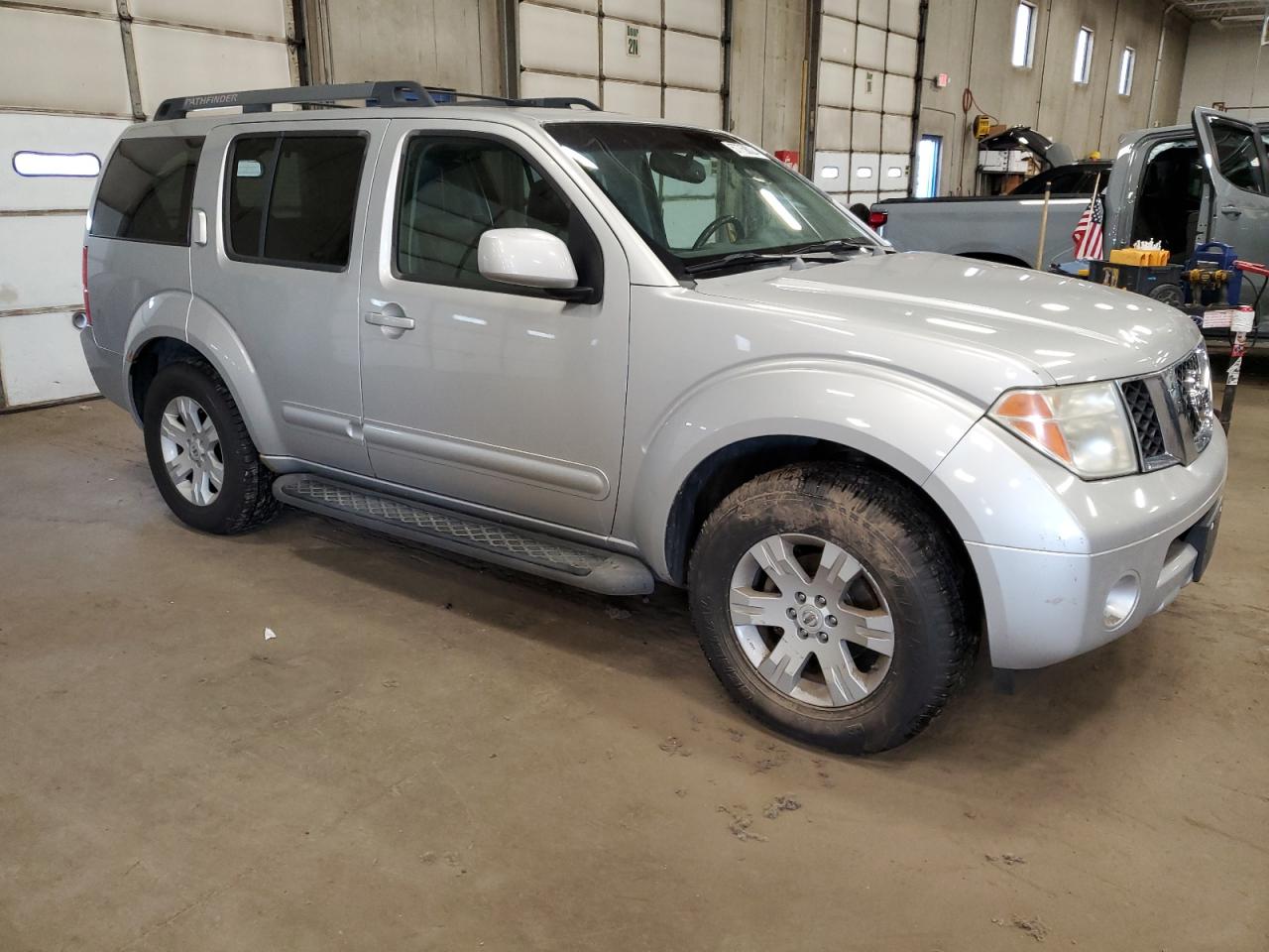 5N1AR18W76C613454 2006 Nissan Pathfinder Le