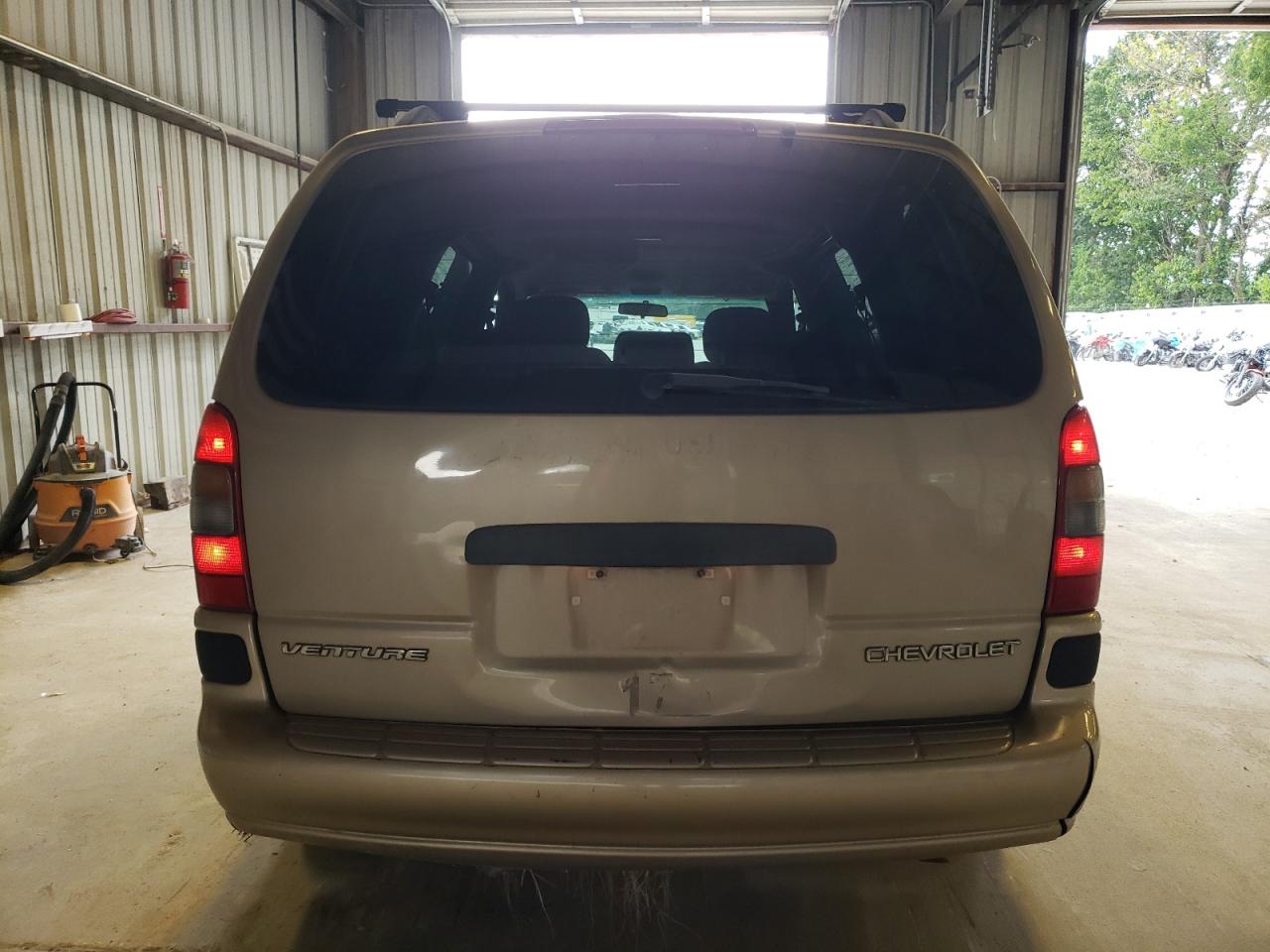 1GNDV23E95D147219 2005 Chevrolet Venture Ls