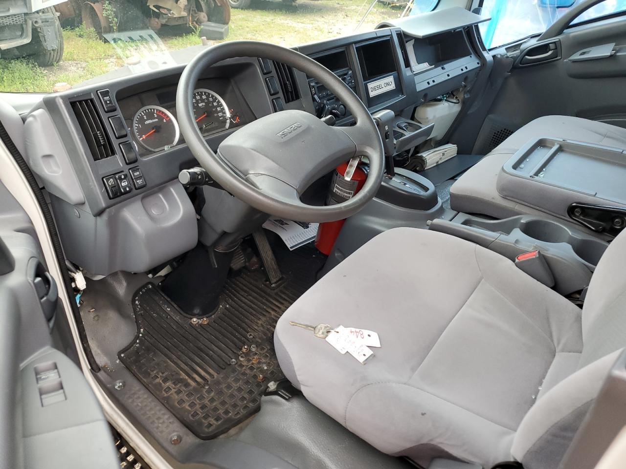 JALC4W160K7010348 2019 Isuzu Npr Hd