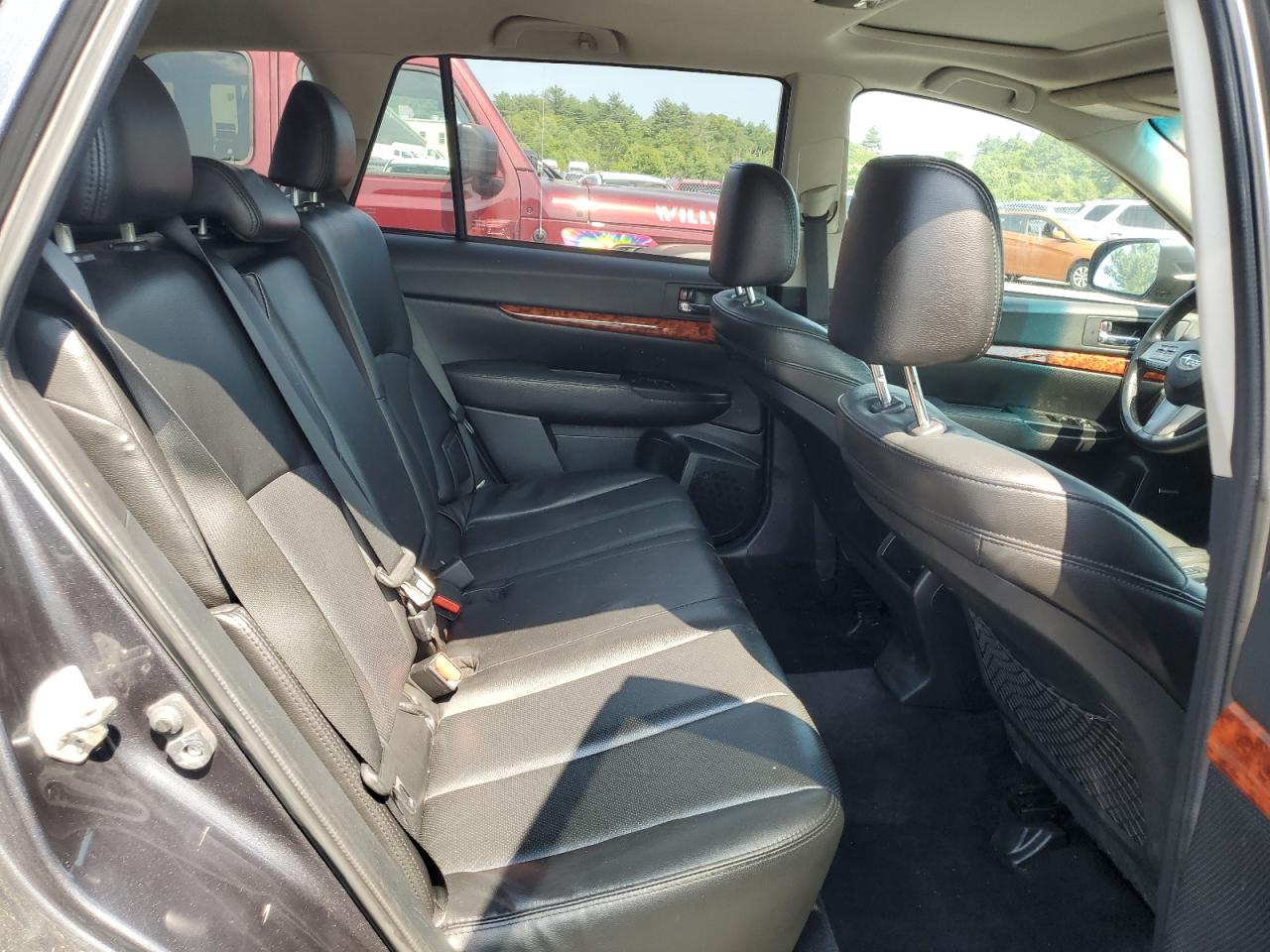 4S4BRBKC8B3382602 2011 Subaru Outback 2.5I Limited