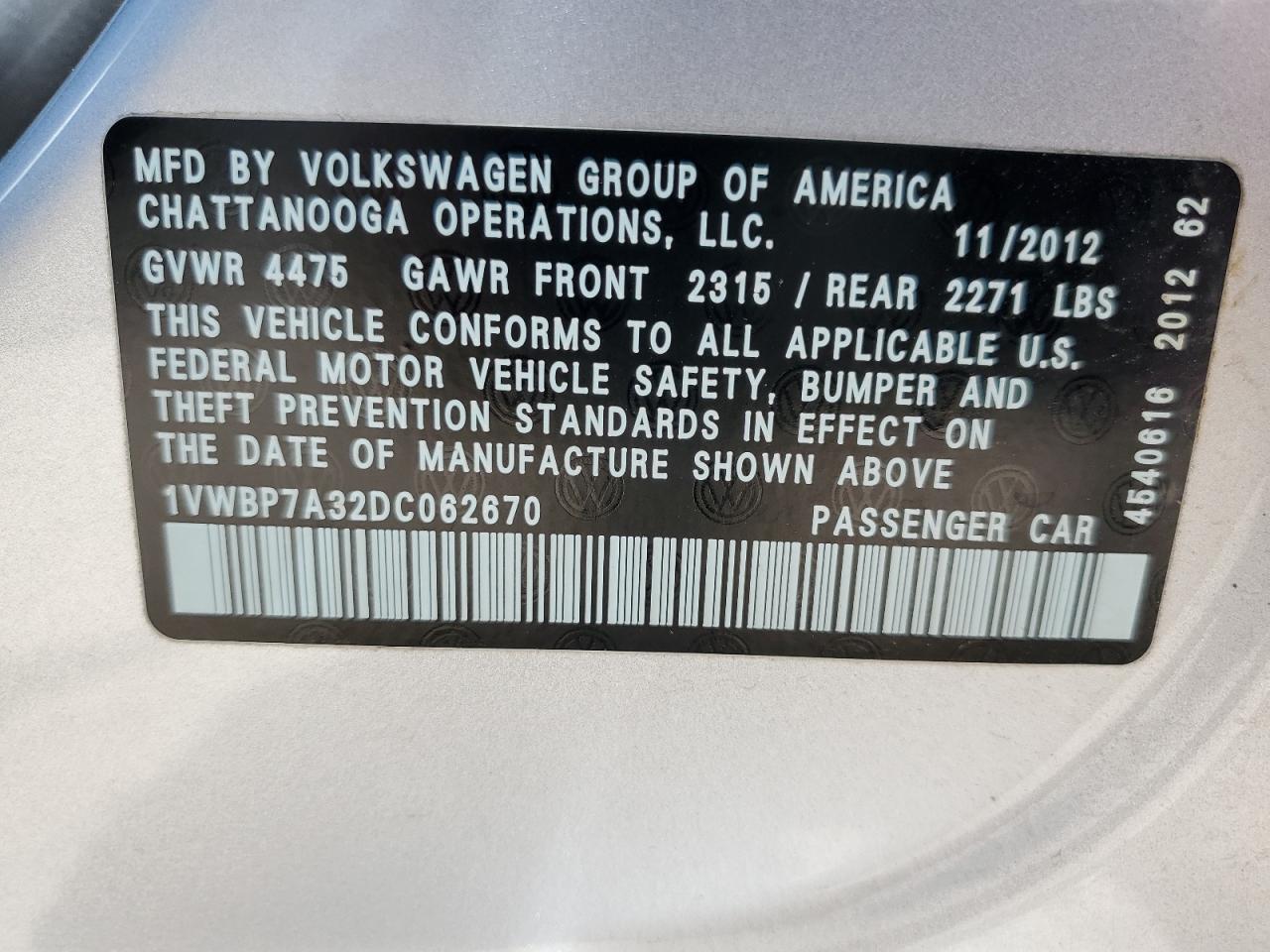 1VWBP7A32DC062670 2013 Volkswagen Passat Se