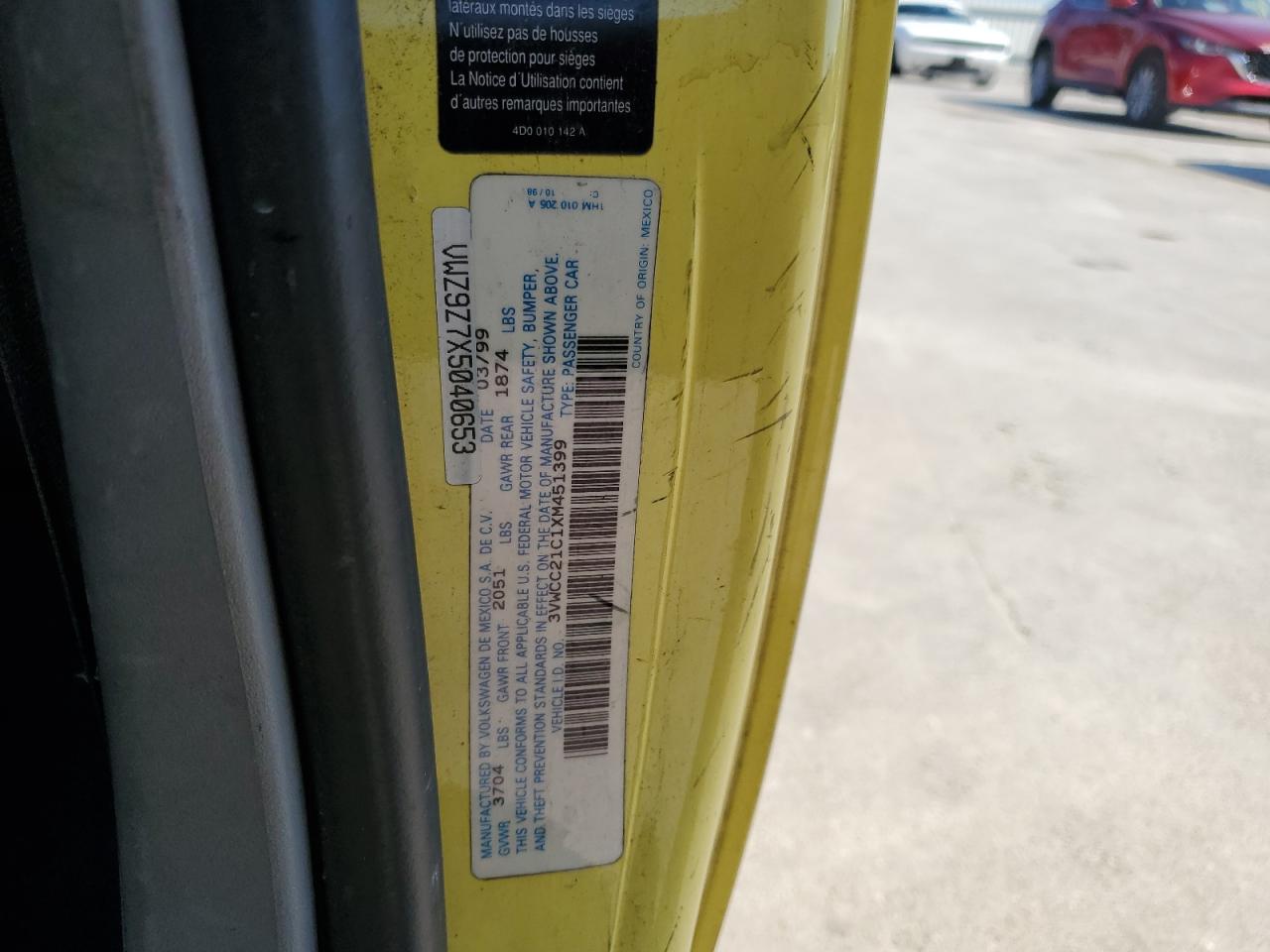 3VWCC21C1XM451399 1999 Volkswagen New Beetle Gls