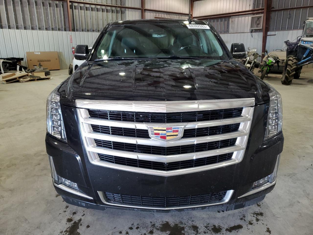 2018 Cadillac Escalade Luxury vin: 1GYS4BKJ8JR276559