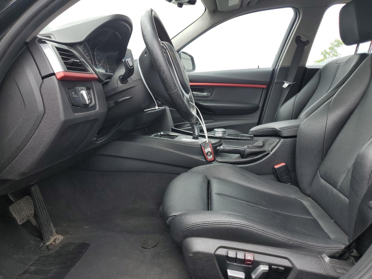 WBA8E5G53HNU22780 2017 BMW 320 Xi