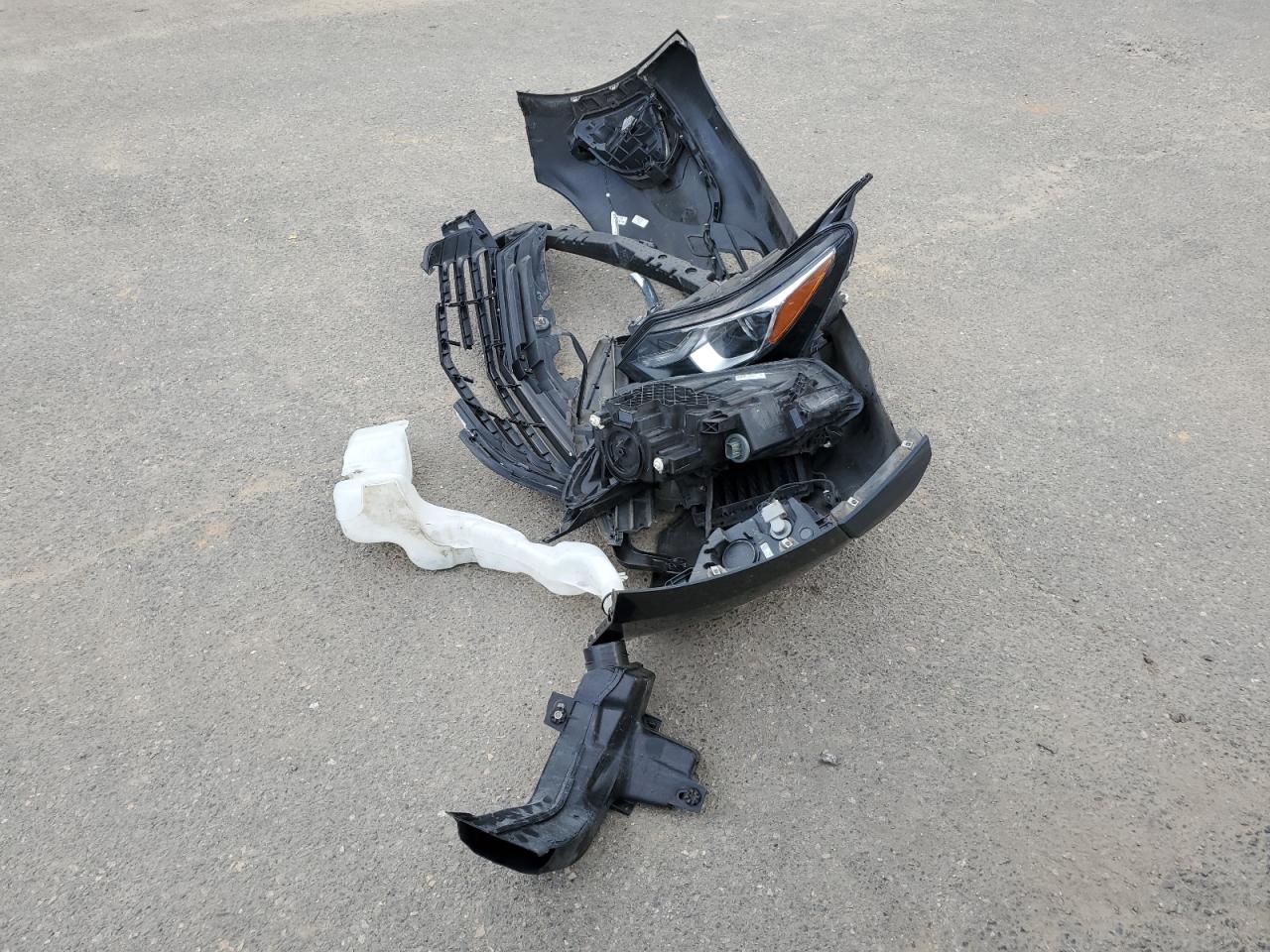 3GNAXJEV2JS509812 2018 Chevrolet Equinox Lt