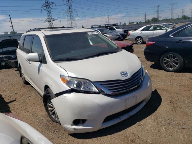 VIN 5TDYK3DC2FS669332 2015 Toyota Sienna, Xle no.4