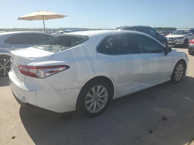 VIN 4T1B11HK4JU150068 2018 Toyota Camry, L no.3