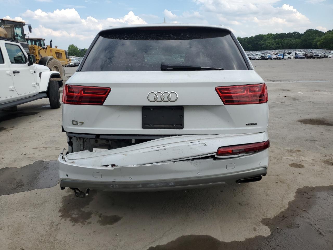 WA1LHAF78JD013180 2018 Audi Q7 Premium Plus