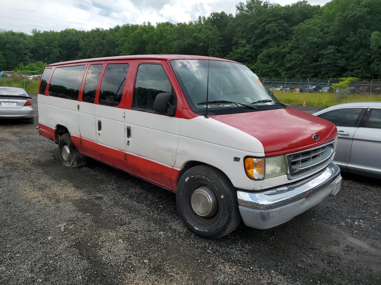 1FBSS31L52HA71930 2002 Ford Econoline E350 Super Duty Wagon