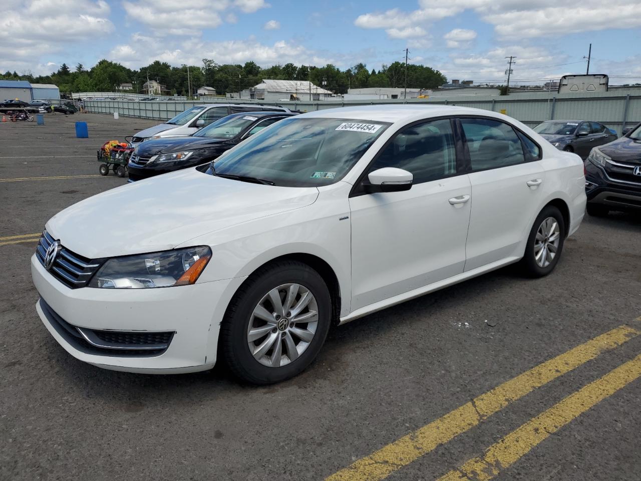 2015 Volkswagen Passat S vin: 1VWAT7A33FC055642