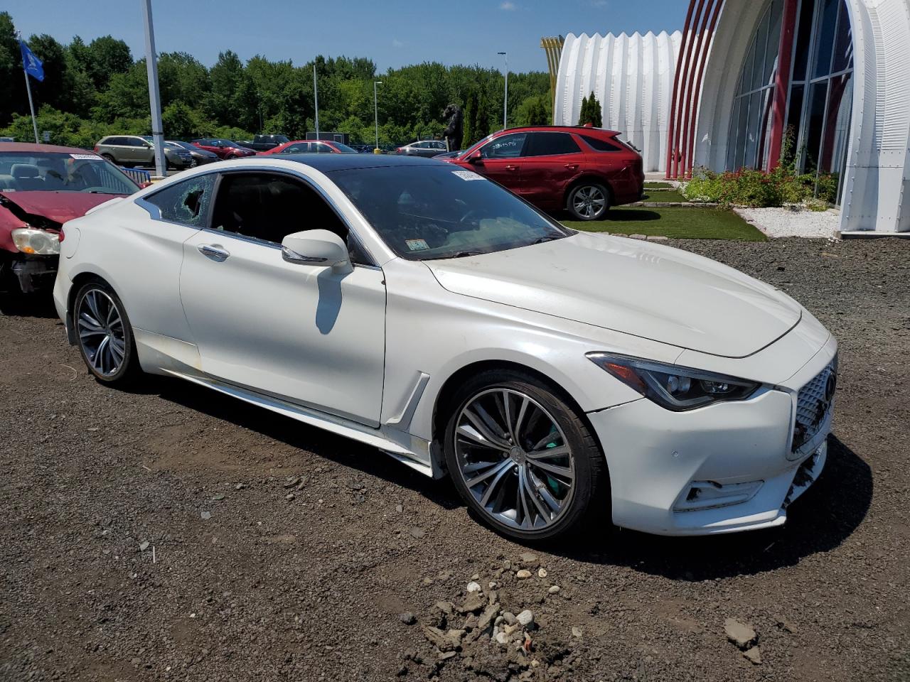 JN1EV7EL8JM392693 2018 Infiniti Q60 Luxe 300