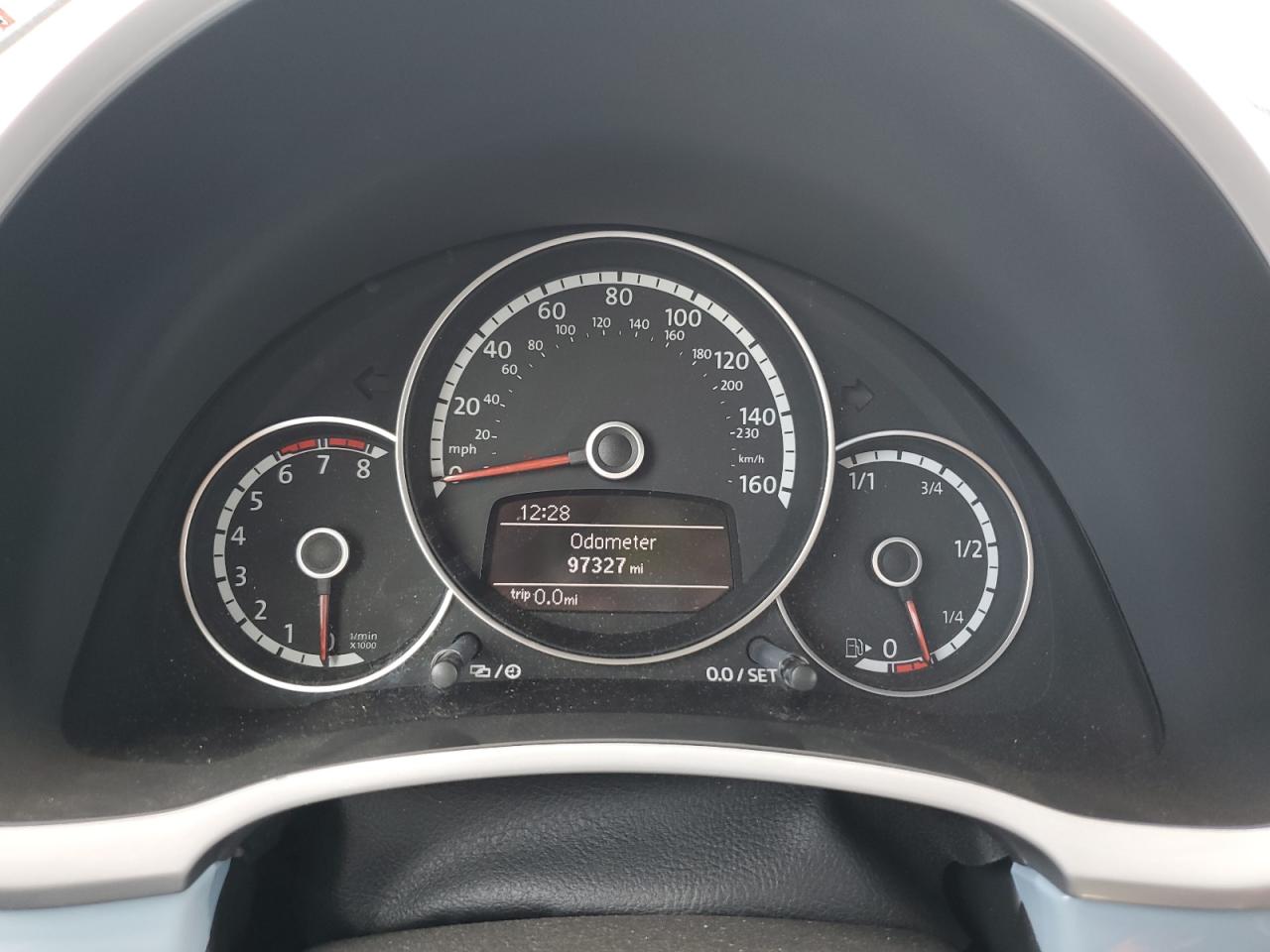 3VWJX7AT2EM632629 2014 Volkswagen Beetle