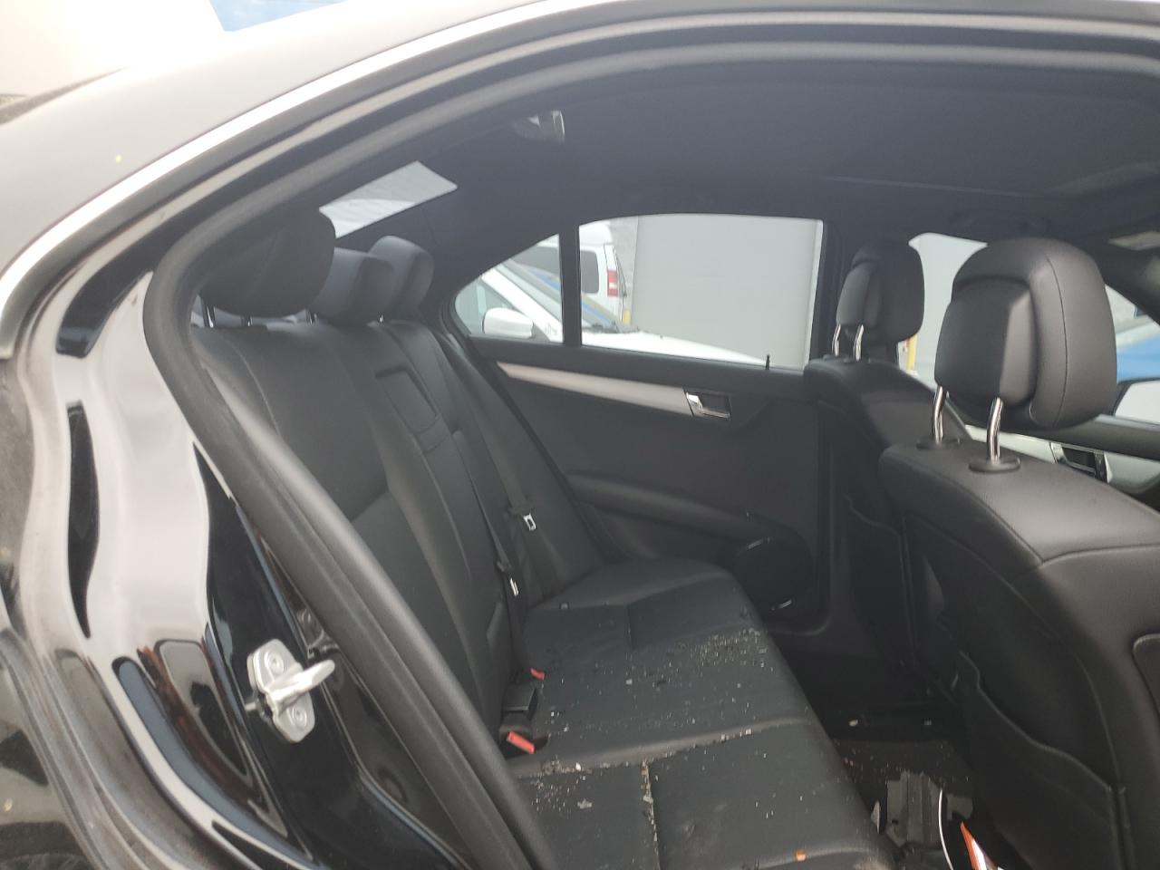 WDDGF5EB8BA517893 2011 Mercedes-Benz C 300