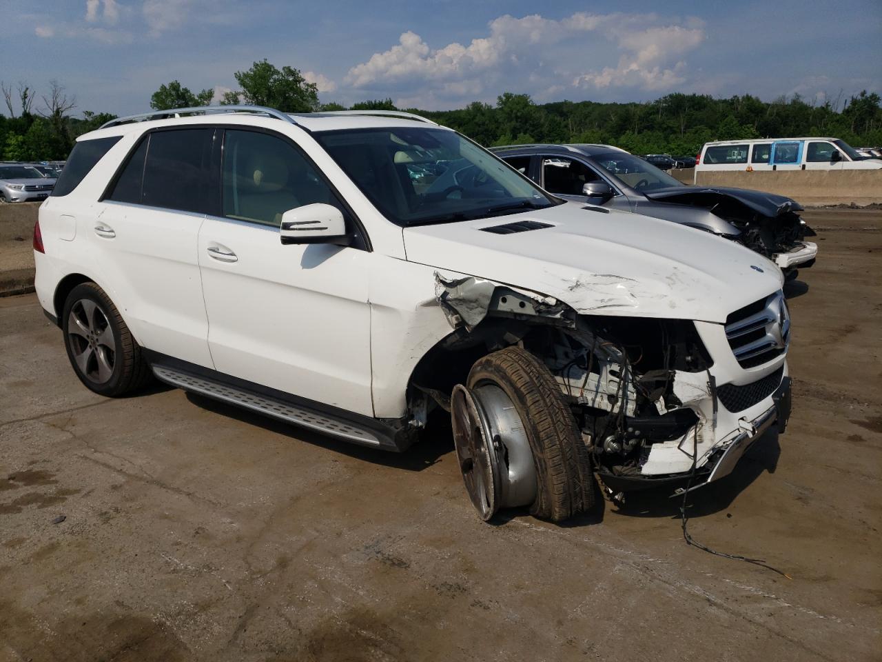 4JGDA5HB1HA921372 2017 Mercedes-Benz Gle 350 4Matic