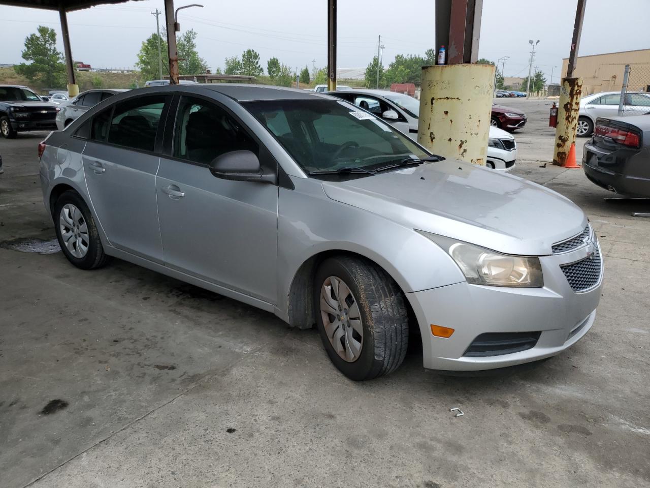 2013 Chevrolet Cruze Ls vin: 1G1PA5SH3D7327378