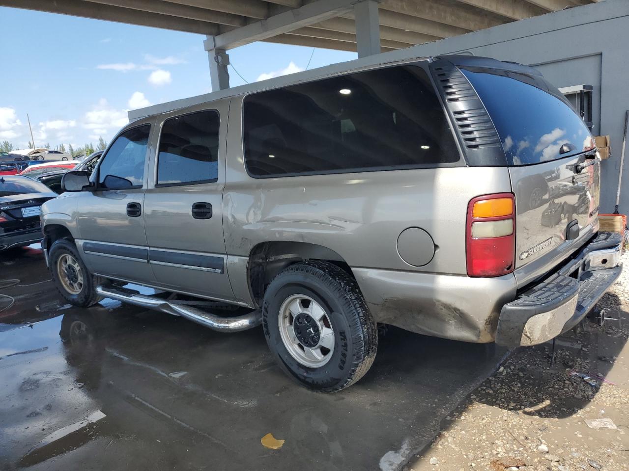 1GNEC16Z23J341818 2003 Chevrolet Suburban C1500