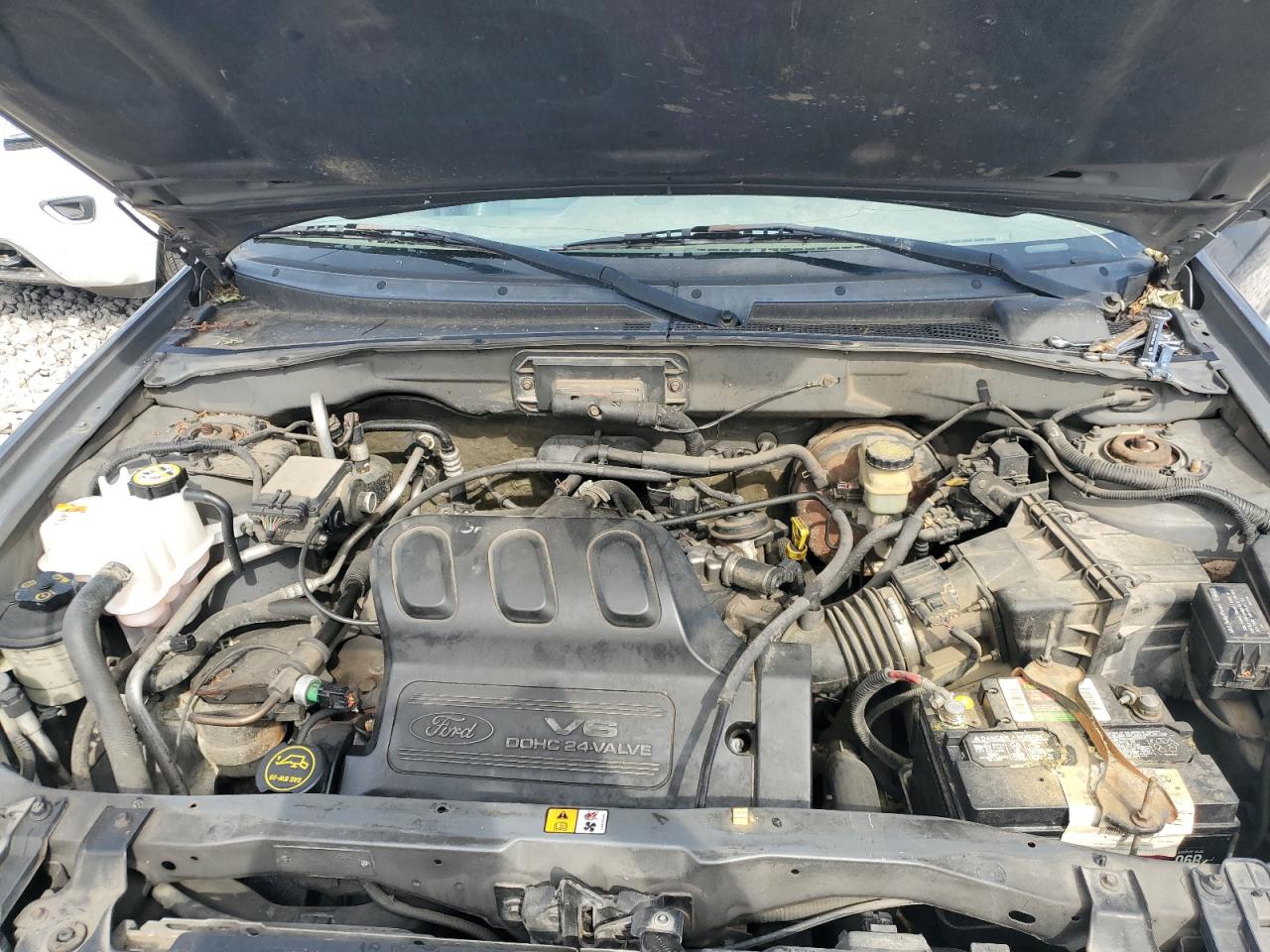 1FMYU04132KD33421 2002 Ford Escape Xlt