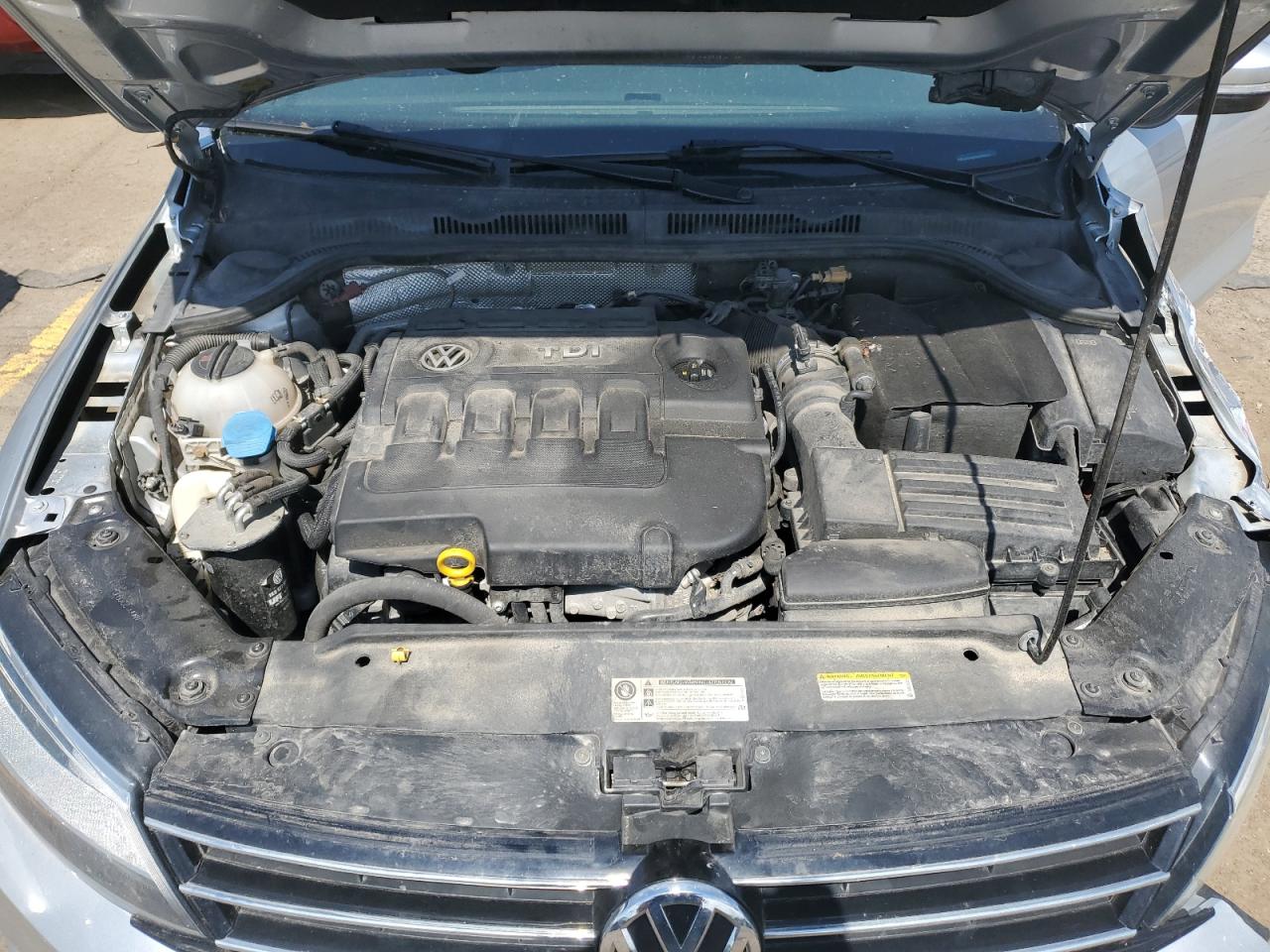 3VWLA7AJ6FM406247 2015 Volkswagen Jetta Tdi