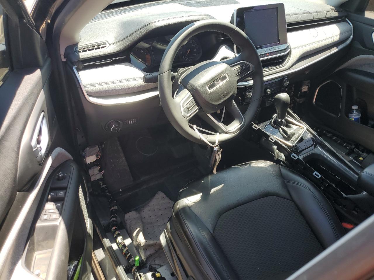 3C4NJCBB8NT119170 2022 Jeep Compass Latitude