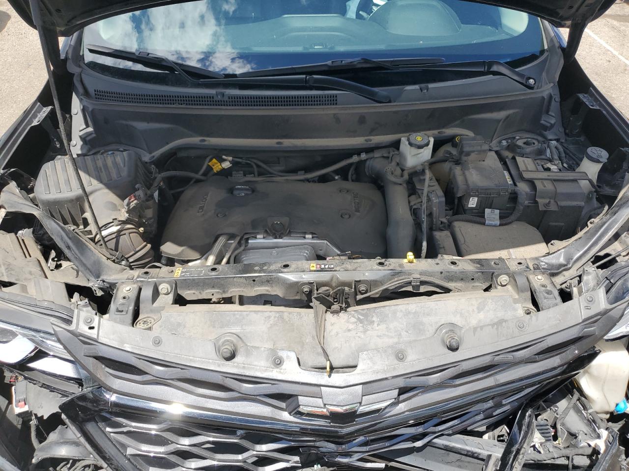 2GNAXTEX4J6267049 2018 Chevrolet Equinox Lt