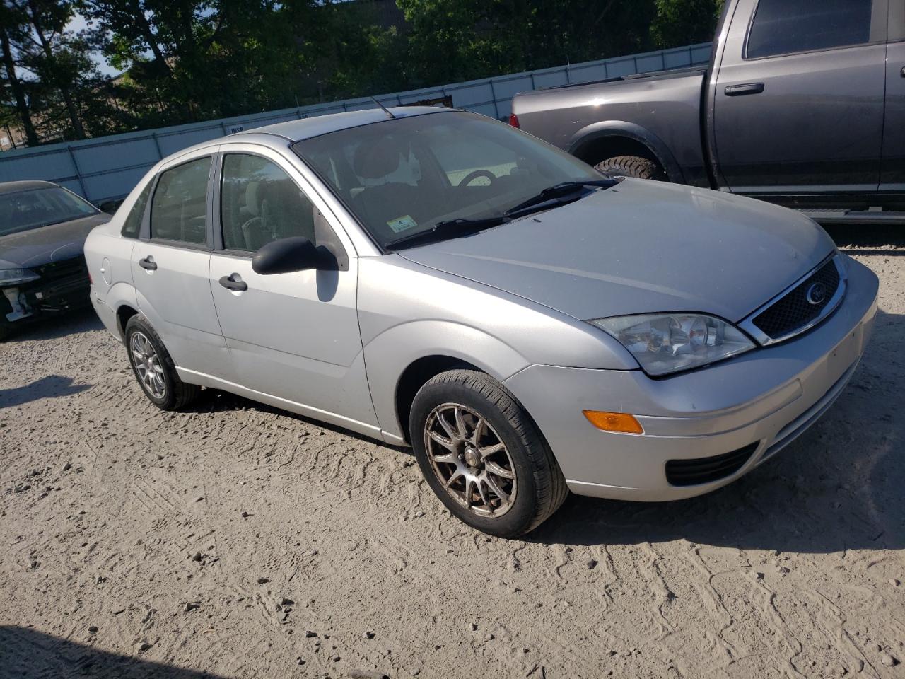 1FAHP34N66W243989 2006 Ford Focus Zx4