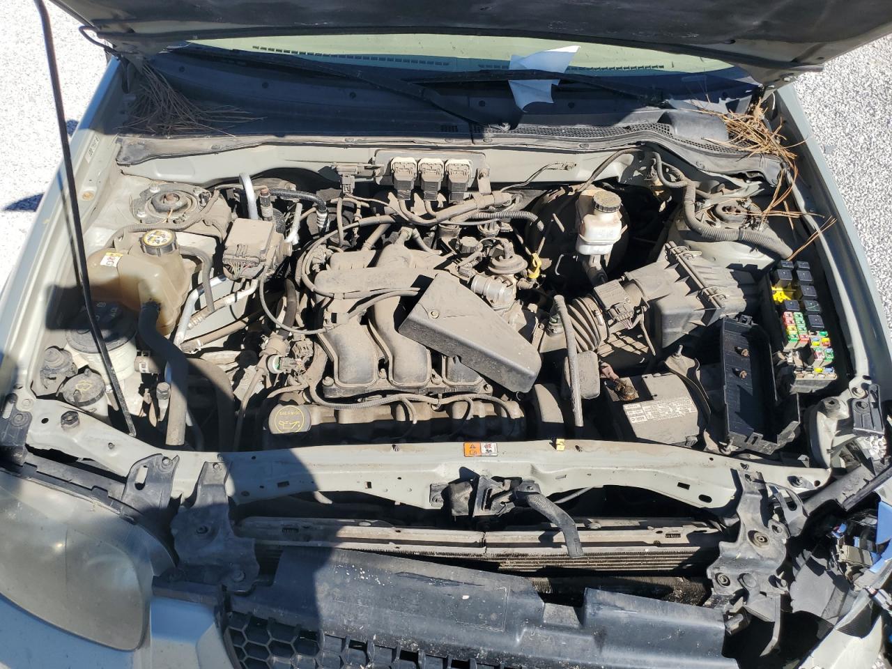 1FMYU941X5KA15353 2005 Ford Escape Limited