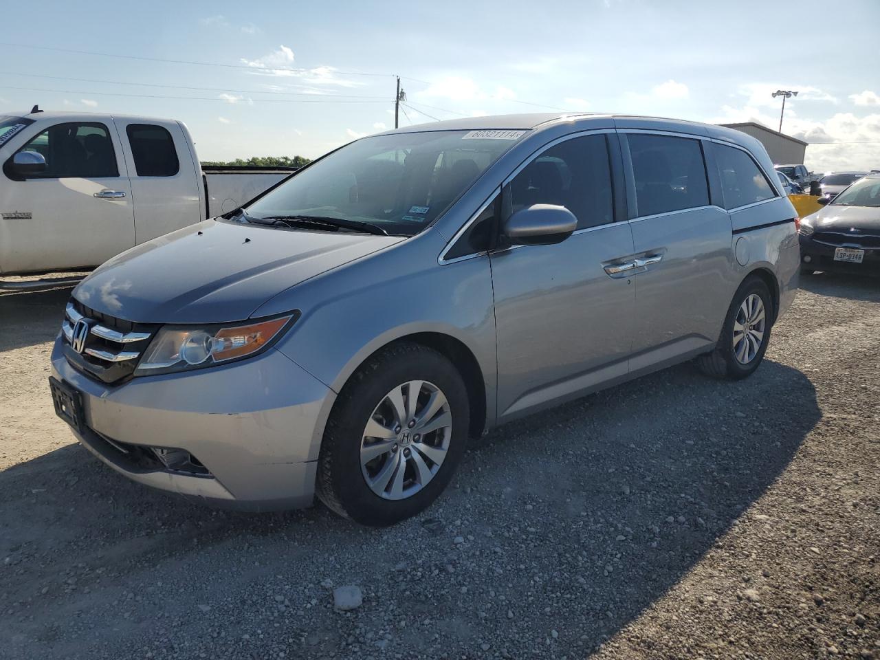 2017 Honda Odyssey Ex vin: 5FNRL5H4XHB018988