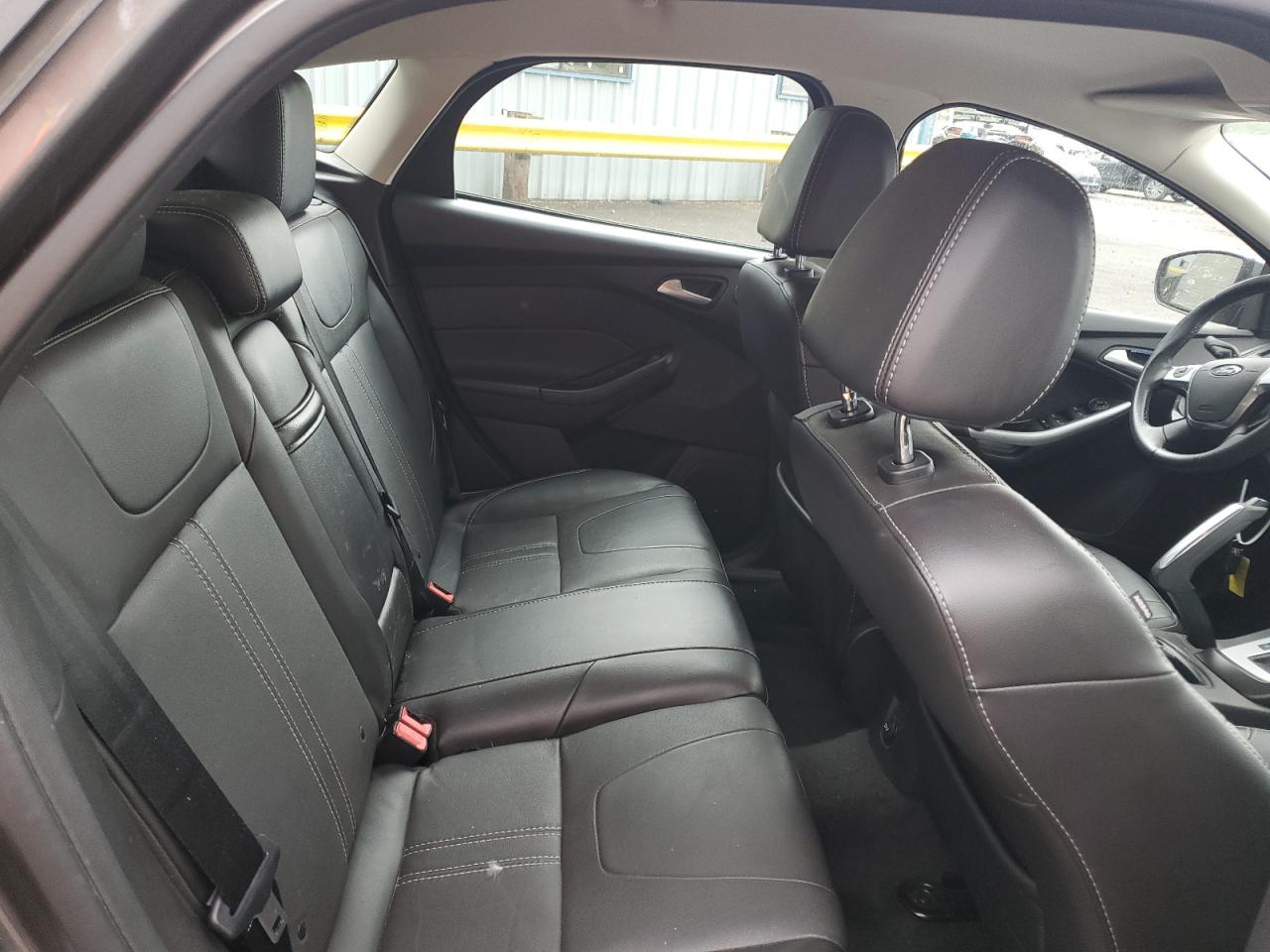 1FADP3K2XDL235738 2013 Ford Focus Se