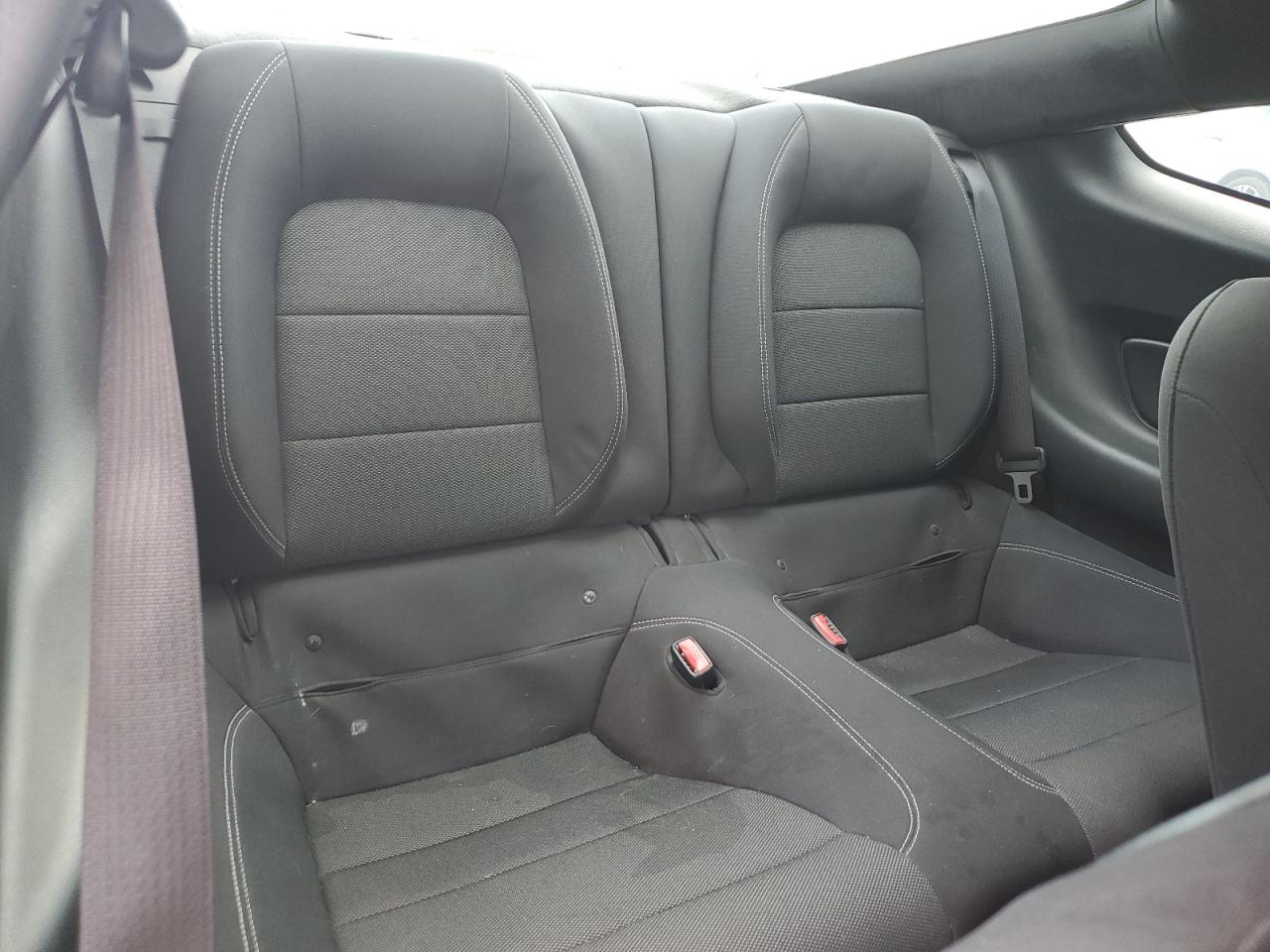 1FA6P8AM4F5390205 2015 Ford Mustang