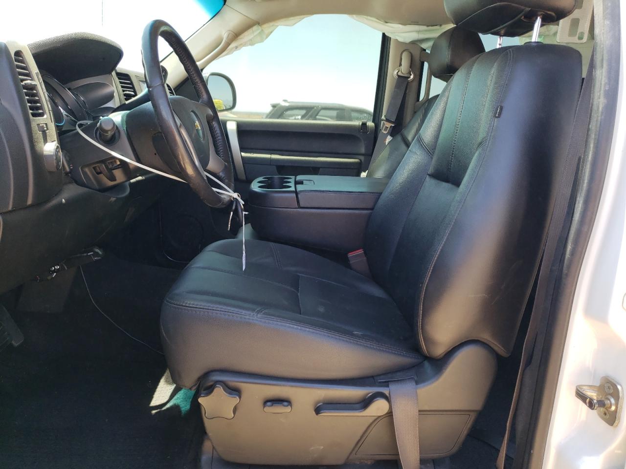 3GCPCSE06BG327527 2011 Chevrolet Silverado C1500 Lt