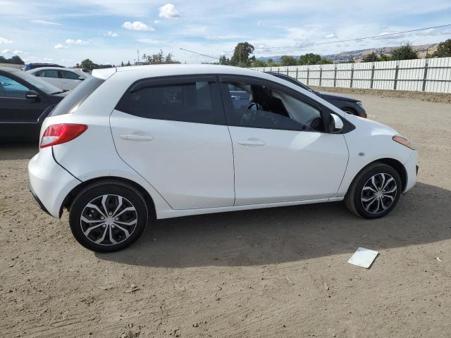 VIN JM1DE1KZXE0175075 2014 Mazda 2, Sport no.3