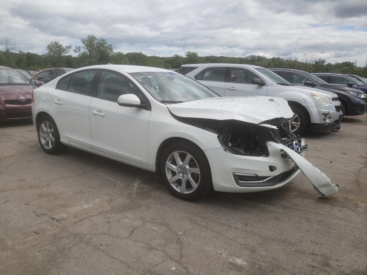 YV126MFJ6F1343066 2015 Volvo S60