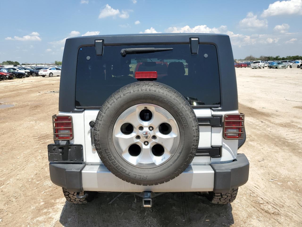 1C4AJWBG4DL536856 2013 Jeep Wrangler Sahara