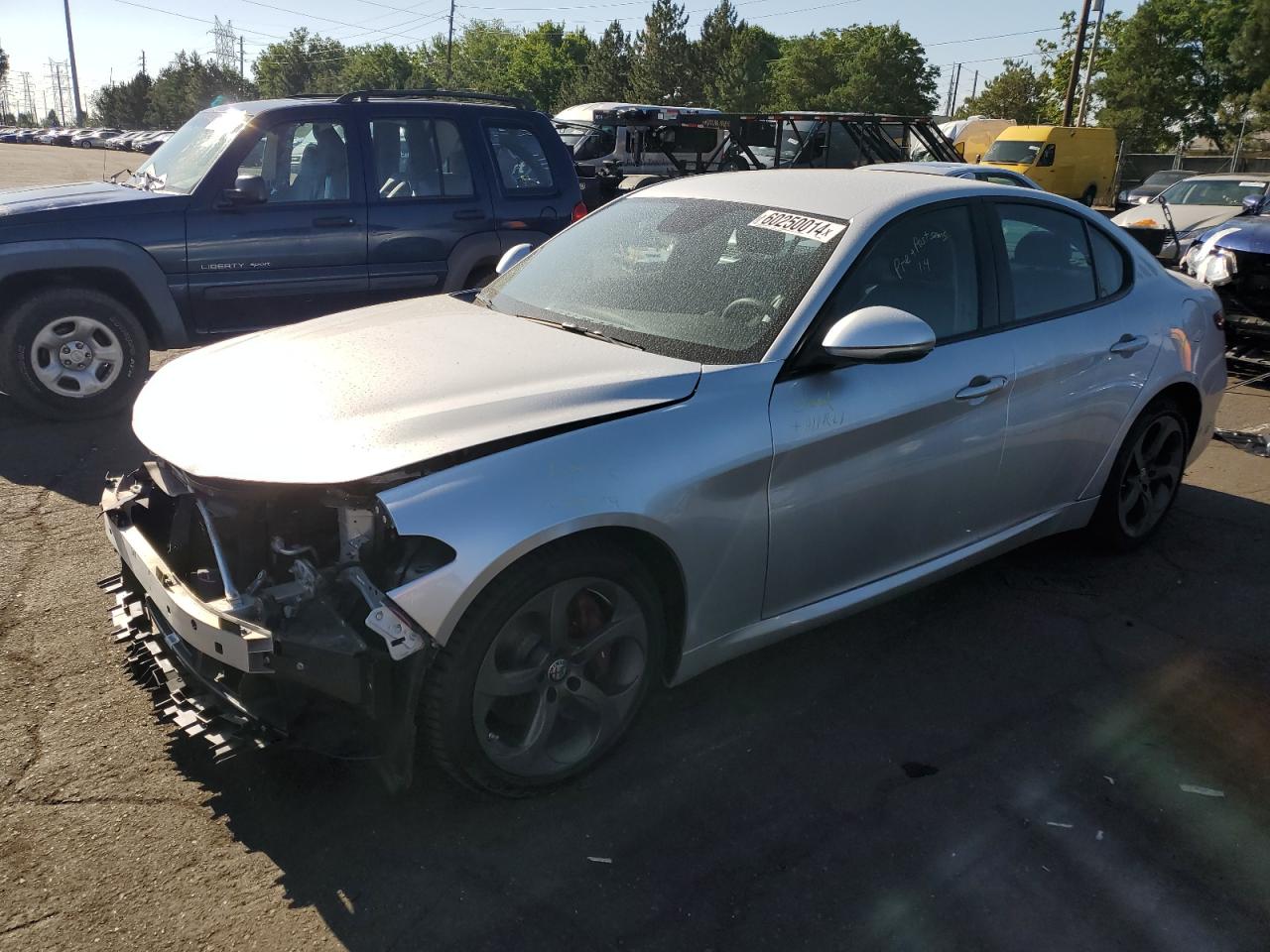 2017 Alfa Romeo Giulia Q4 vin: ZARFAEDN3H7533043