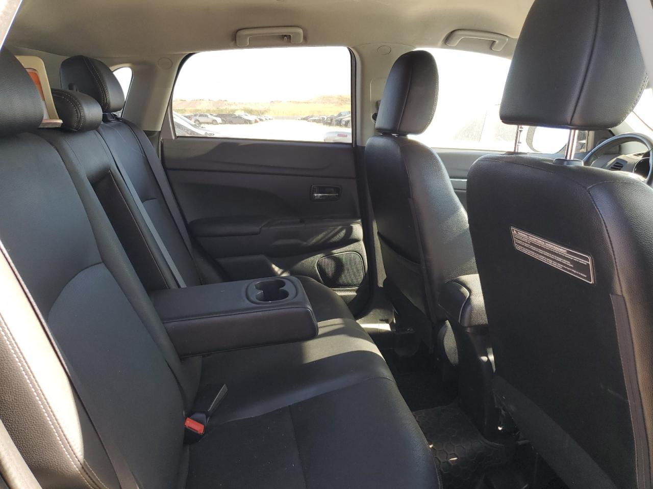 JA4AR4AW7HZ046771 2017 Mitsubishi Outlander Sport Sel