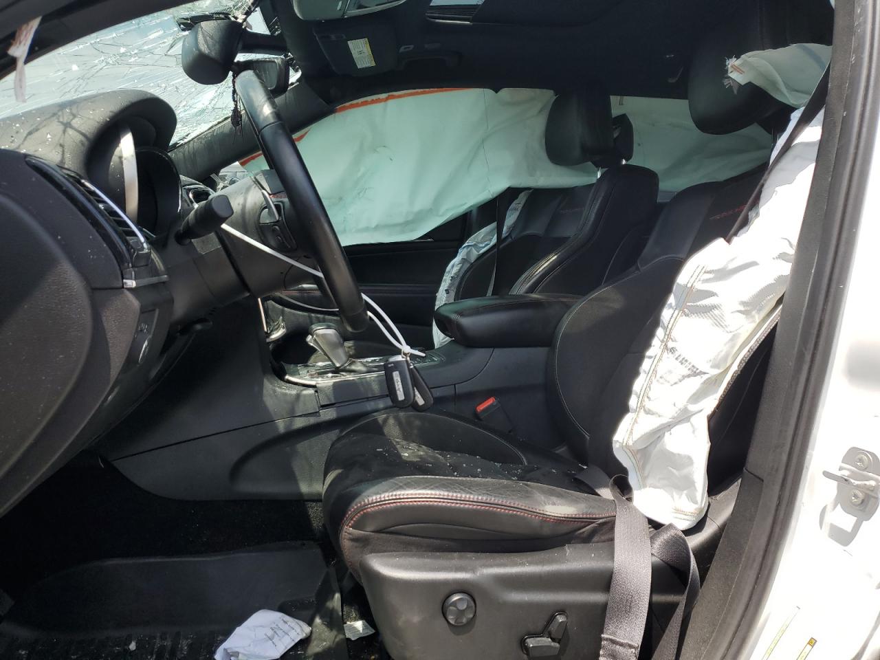 1C4RJFLG2KC693932 2019 Jeep Grand Cherokee Trailhawk