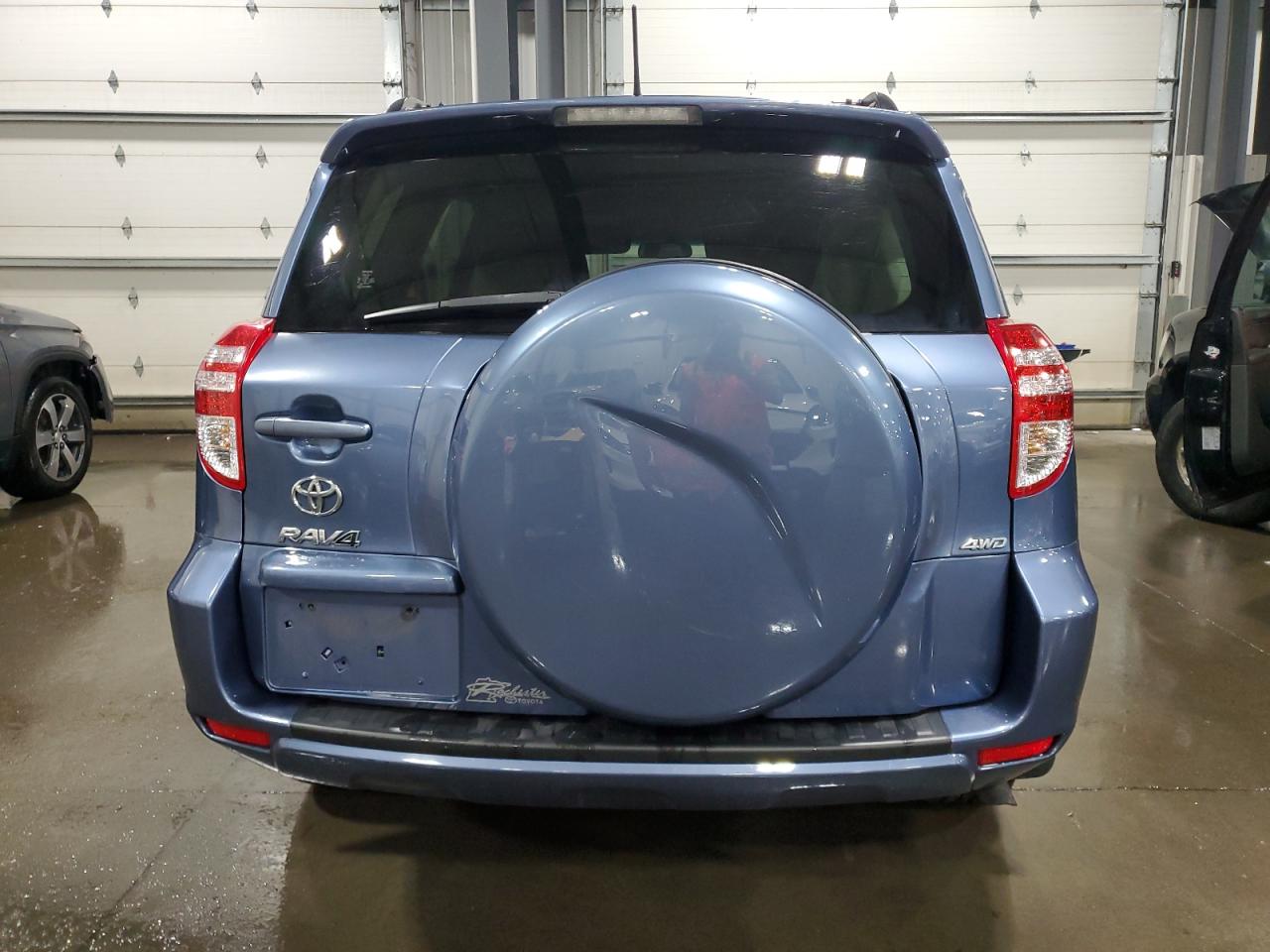 JTMBF4DV6B5048998 2011 Toyota Rav4