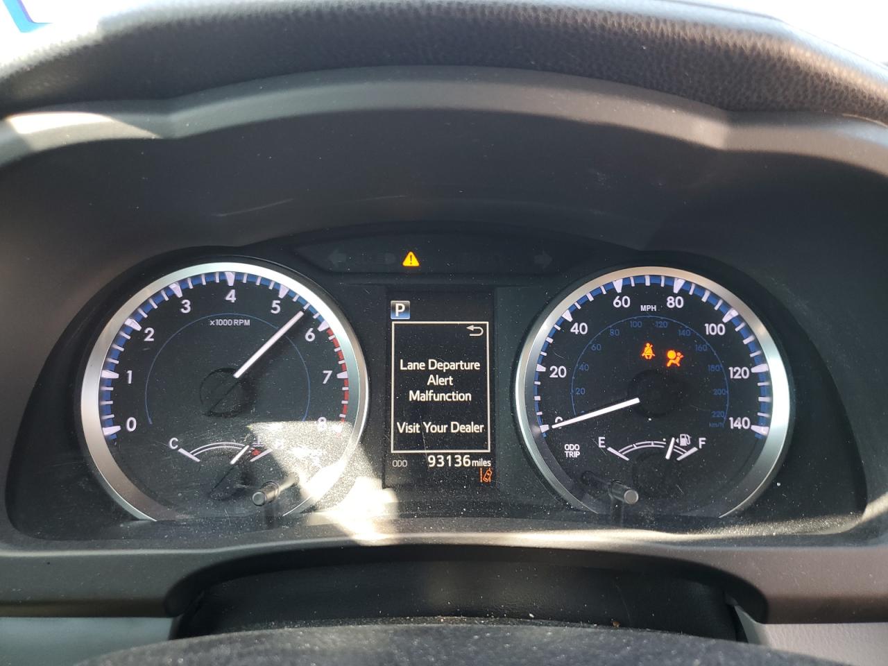 5TDZARFH8HS026814 2017 Toyota Highlander Le