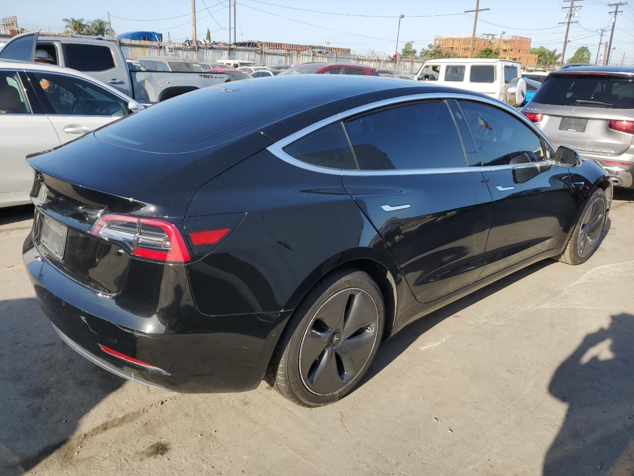 2019 Tesla Model 3 vin: 5YJ3E1EA7KF297035