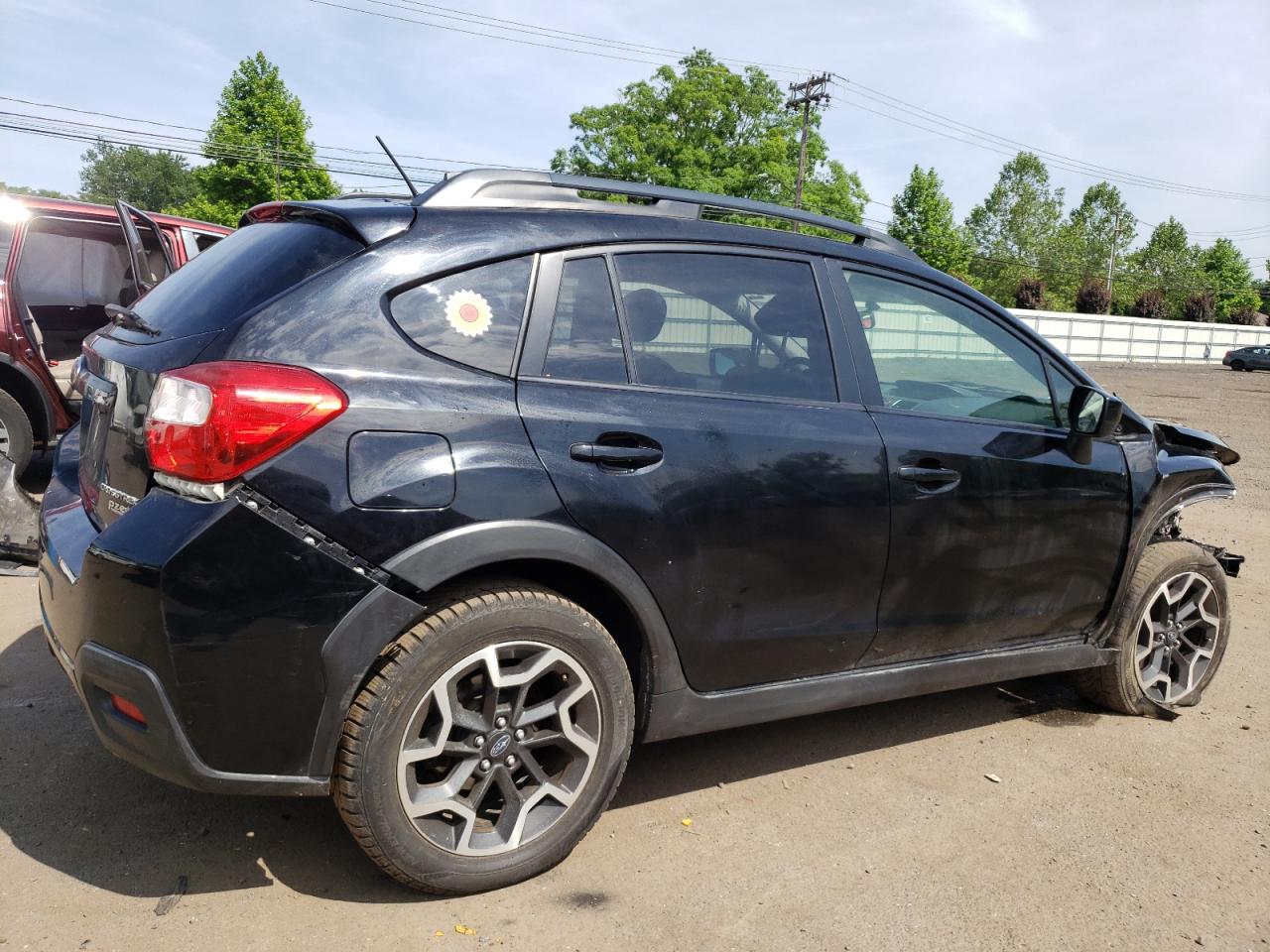 2016 Subaru Crosstrek Premium vin: JF2GPABC6G8316099