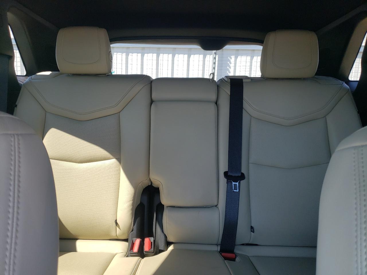 1GYKNCRS4JZ200788 2018 Cadillac Xt5 Luxury