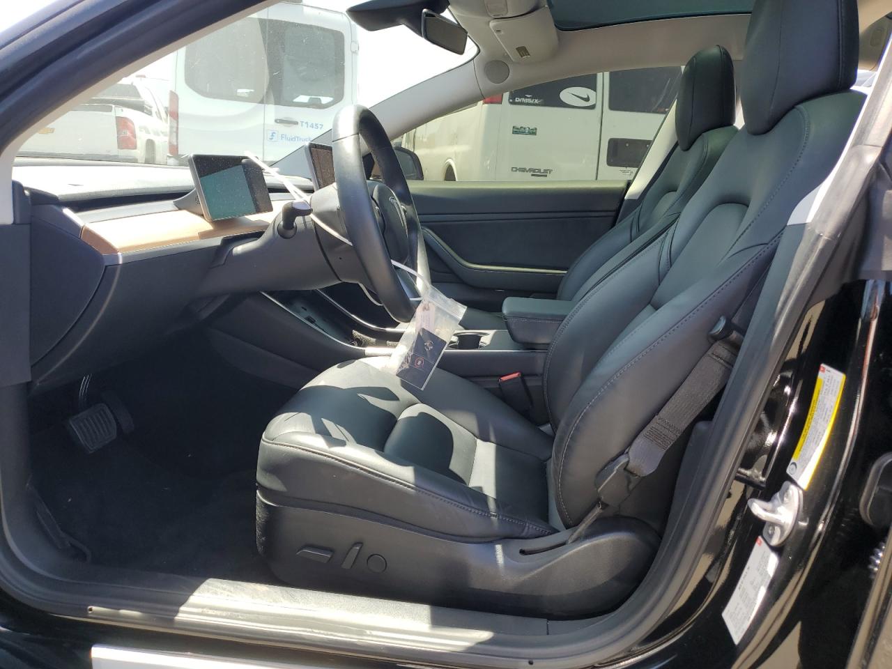 5YJ3E1EB1JF144464 2018 Tesla Model 3