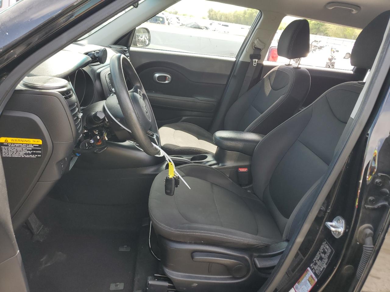 KNDJN2A29H7411577 2017 Kia Soul