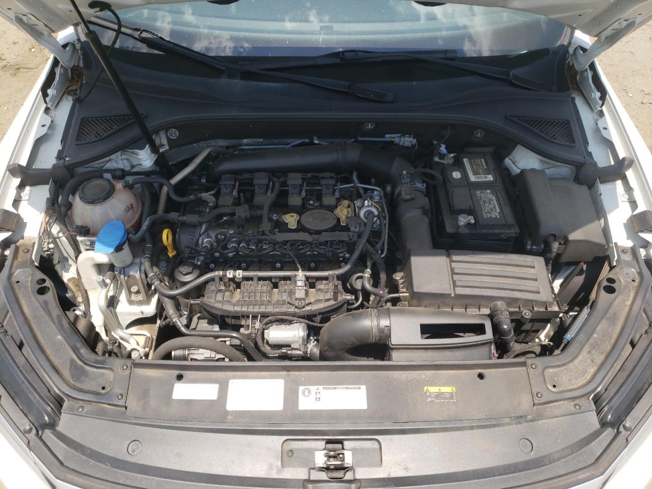 1VWBA7A37JC040046 2018 Volkswagen Passat Se