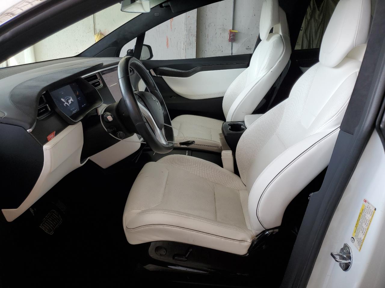 5YJXCBE24GF015236 2016 Tesla Model X