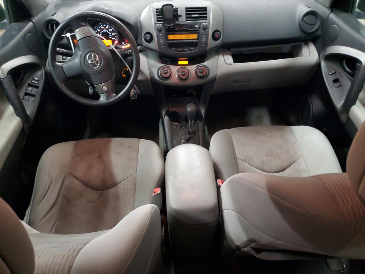 2T3JF4DV2BW113740 2011 Toyota Rav4