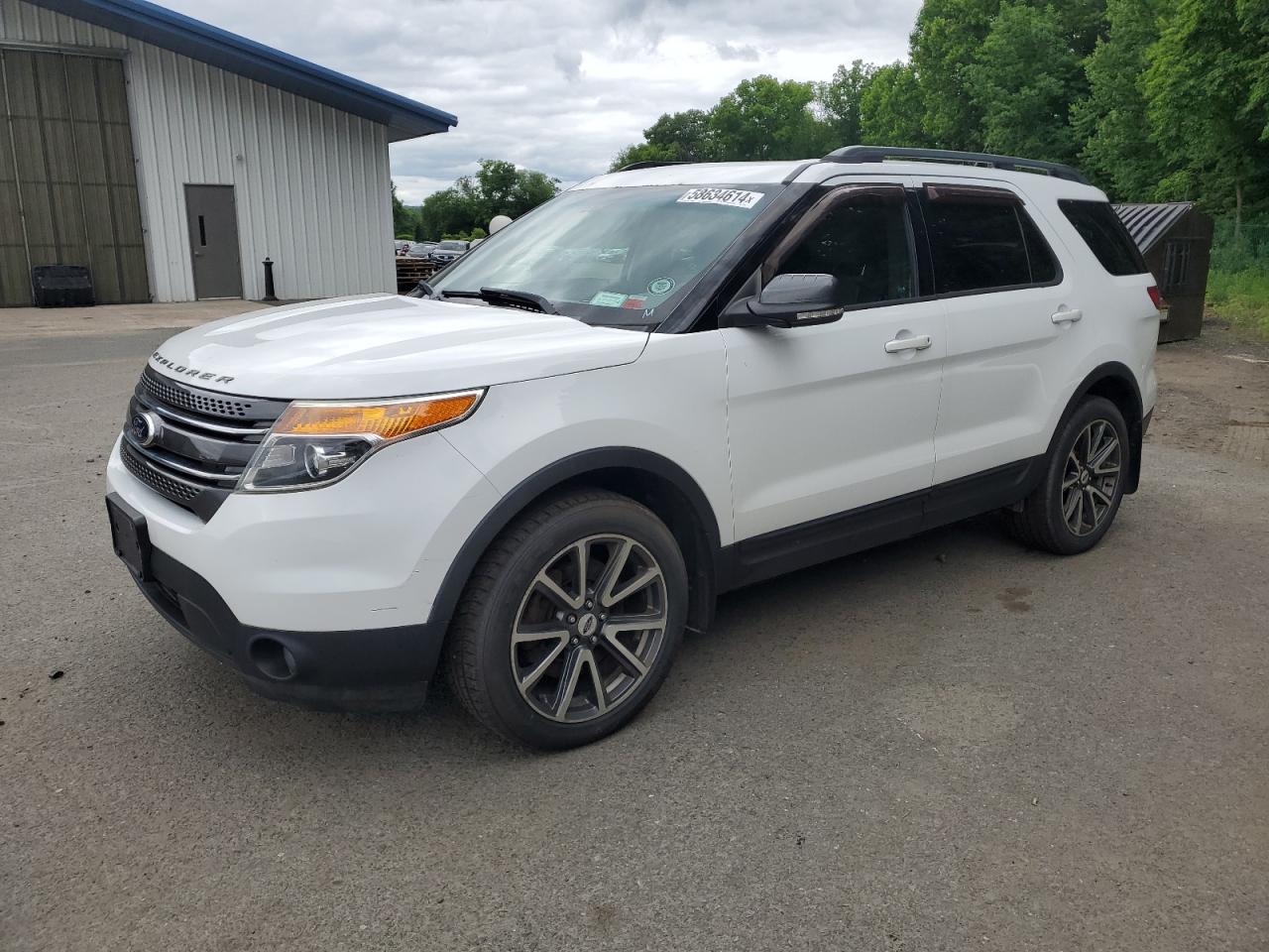 1FM5K8D88FGA11810 2015 Ford Explorer Xlt